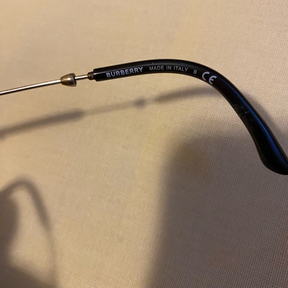 Burberry wire Frames - Picture 3 of 5